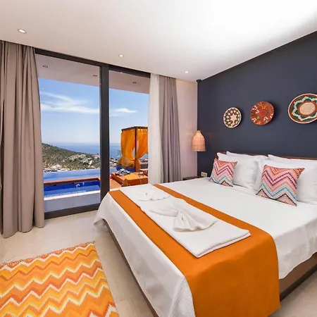 In Sleeps 8 Includes Swimming Pool And Air Con